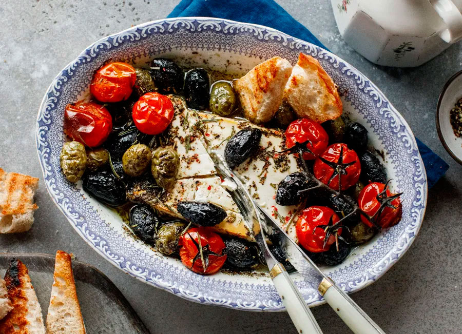 Фото 29 — Сыр фета с оливками и томатами