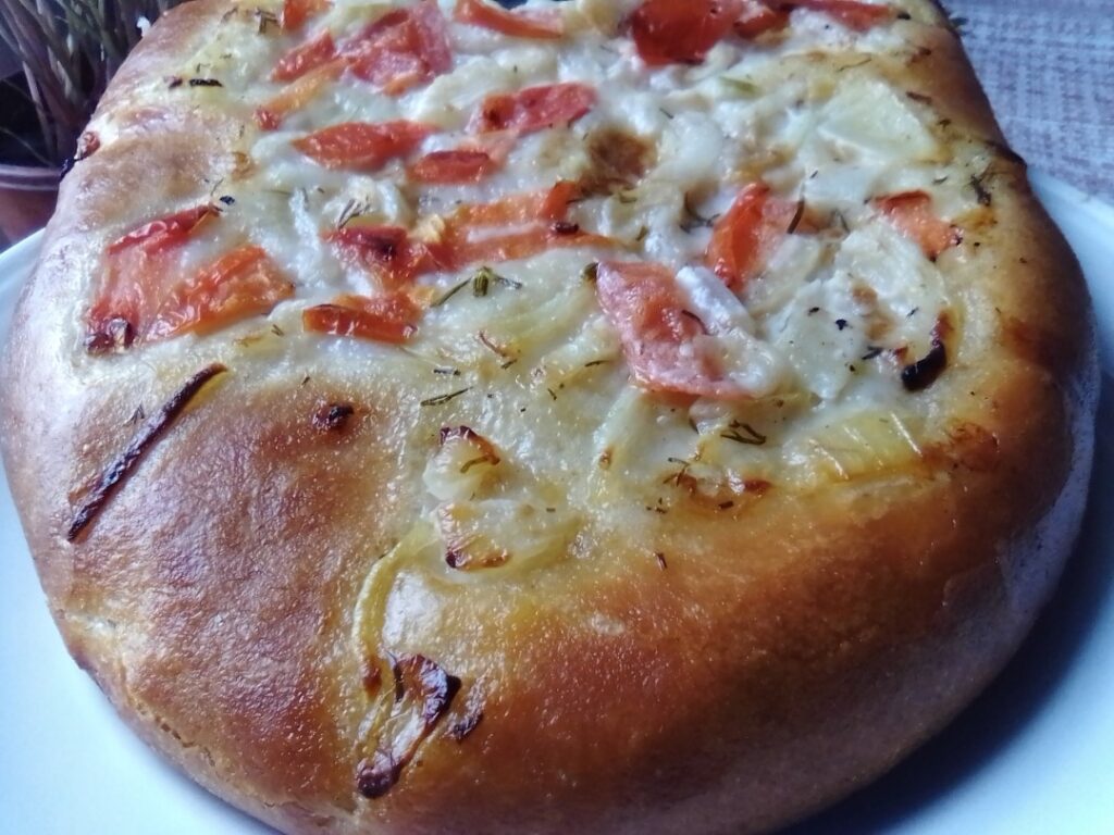 Фото 35 — Сыр фета с помидорами и оливками