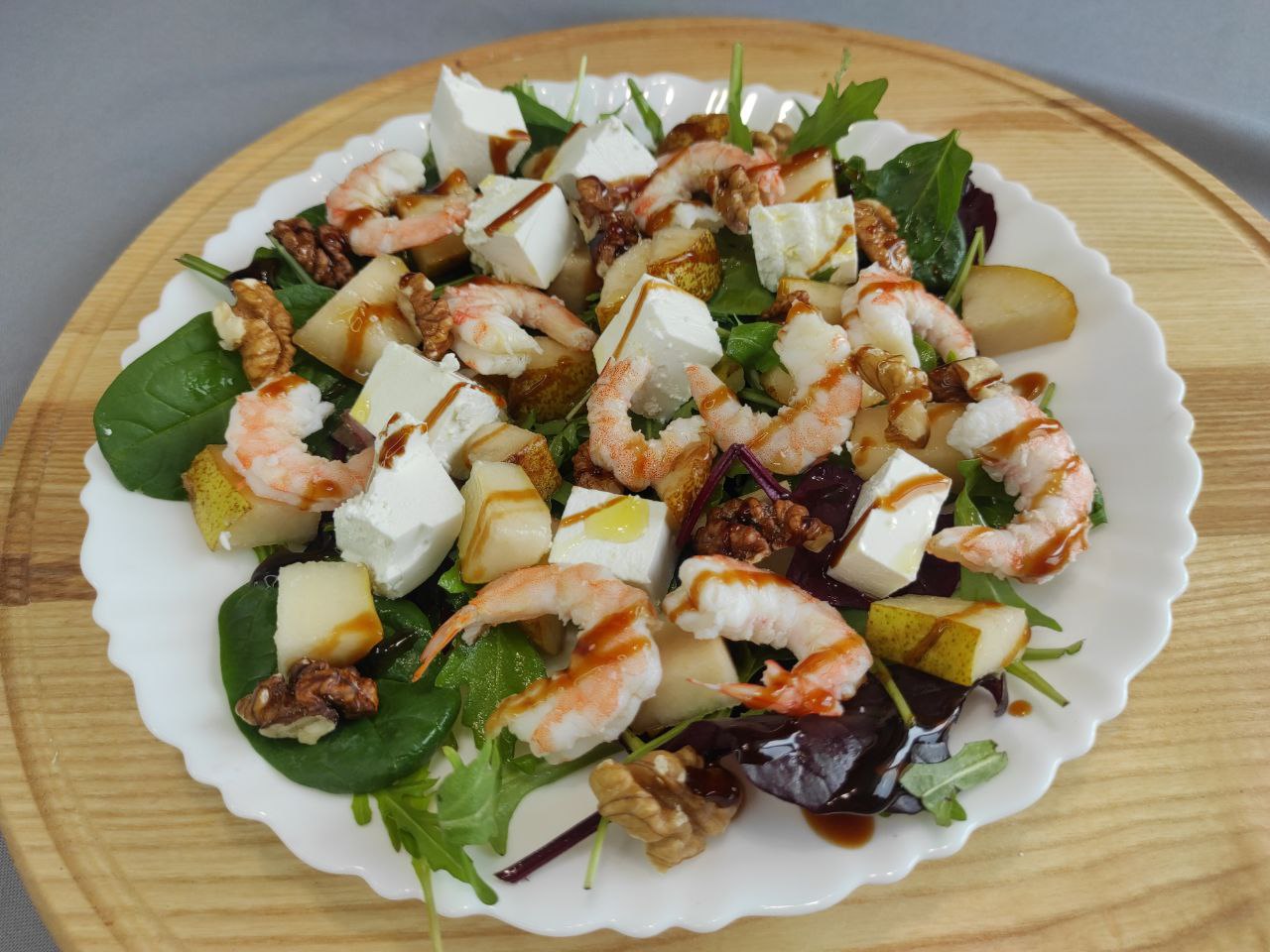 Фото 3 — Сыр гауда с грушей и орехами