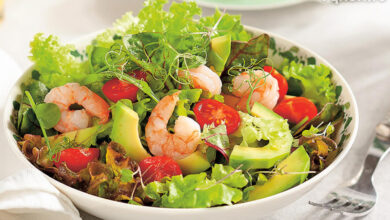 Photo of Сырный салат с креветками и авокадо