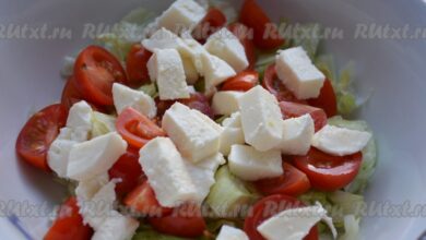 Photo of Сыр моцарелла с помидорами и базиликом