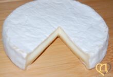 Photo of Сыр бри с грушей и кедровыми орешками