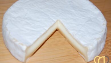 Photo of Сыр бри с грушей и кедровыми орешками