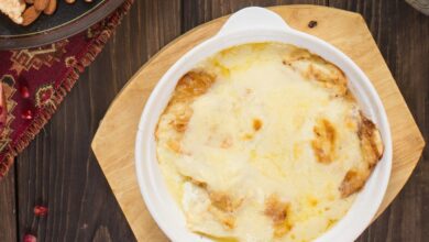 Photo of Сыр пармезан с кедровыми орешками и медом