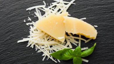 Photo of Сыр пармезан с клюквой и грецкими орехами