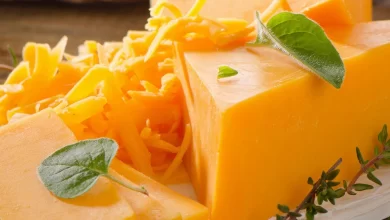 Photo of Сыр чеддер с копченым лососем и лимоном