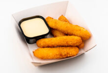 Photo of Сырные палочки с чесночным соусом